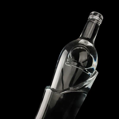 Posso usare una bottiglia di vino per realizzare un portachiavi?